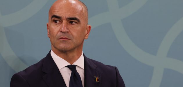مانشستر يونايتد يفتح ملف المدرب الجديد… روبرتو مارتينيز خيار مطروح للموسم القادم